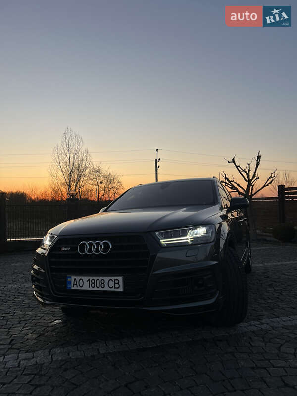 Внедорожник / Кроссовер Audi SQ7 2019 в 