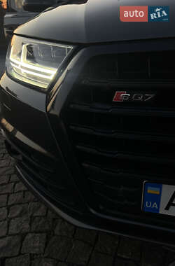 Внедорожник / Кроссовер Audi SQ7 2019 в 