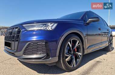 Внедорожник / Кроссовер Audi SQ7 2021 в 