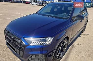 Внедорожник / Кроссовер Audi SQ7 2021 в 