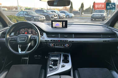 Позашляховик / Кросовер Audi SQ7 2017 в 