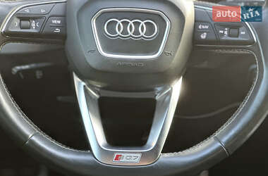 Позашляховик / Кросовер Audi SQ7 2017 в 