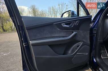 Внедорожник / Кроссовер Audi SQ7 2020 в 