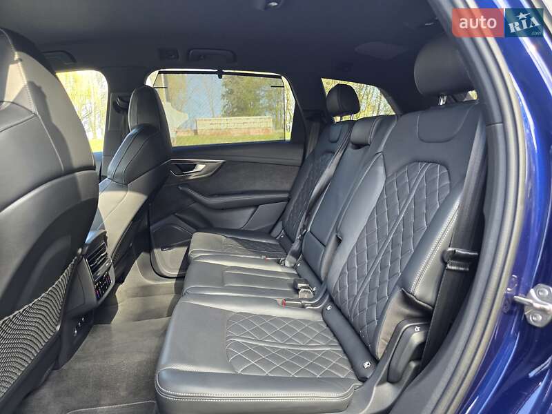 Позашляховик / Кросовер Audi SQ7 2020 в Калуші
