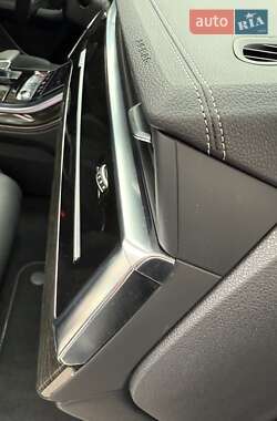 Внедорожник / Кроссовер Audi SQ7 2024 в 