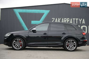 Внедорожник / Кроссовер Audi SQ7 2021 в 