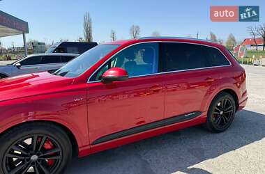 Внедорожник / Кроссовер Audi SQ7 2017 в 