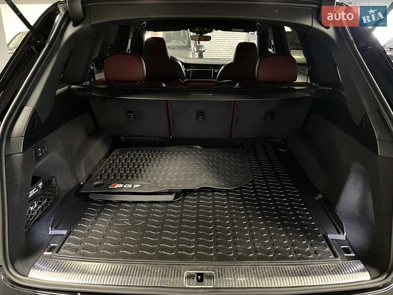 Позашляховик / Кросовер Audi SQ7 2020 в Львові