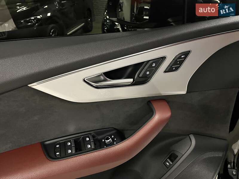 Позашляховик / Кросовер Audi SQ7 2020 в Львові
