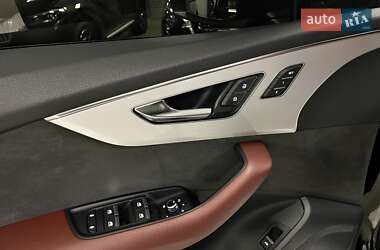 Внедорожник / Кроссовер Audi SQ7 2020 в 