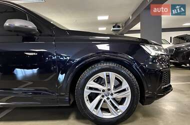 Внедорожник / Кроссовер Audi SQ7 2020 в 