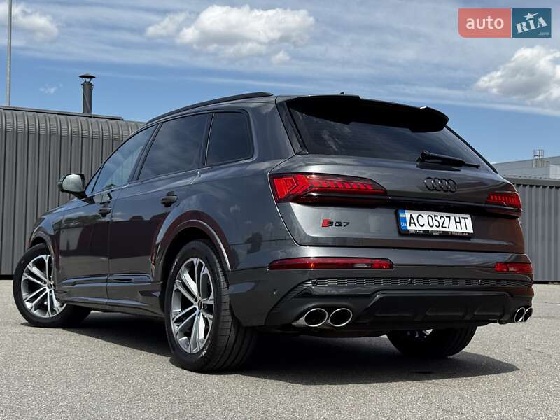 Позашляховик / Кросовер Audi SQ7 2023 в Києві