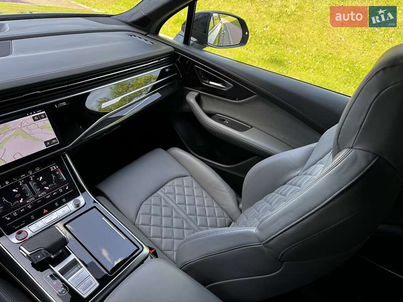 Позашляховик / Кросовер Audi SQ7 2023 в Києві