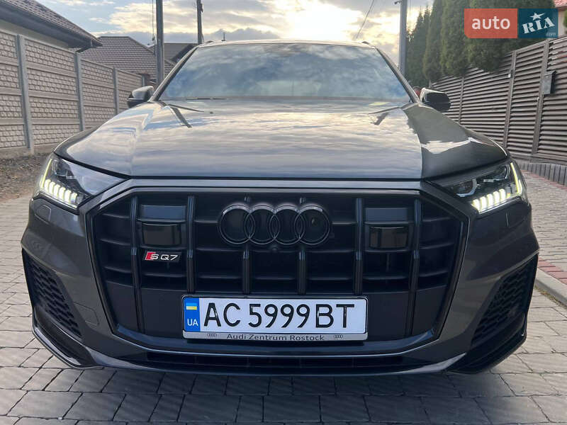 Внедорожник / Кроссовер Audi SQ7 2019 в Луцке