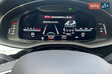 Внедорожник / Кроссовер Audi SQ7 2019 в 
