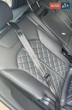 Внедорожник / Кроссовер Audi SQ7 2024 в 