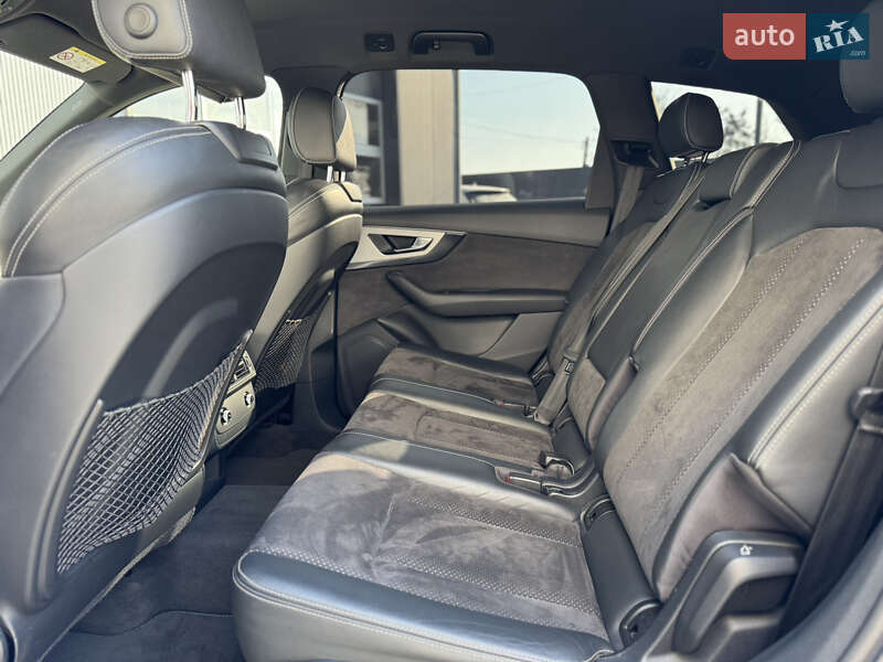 Внедорожник / Кроссовер Audi SQ7 2017 в Мукачево фото 48 Внедорожник / Кроссовер Audi SQ7 2017 в Мукачево