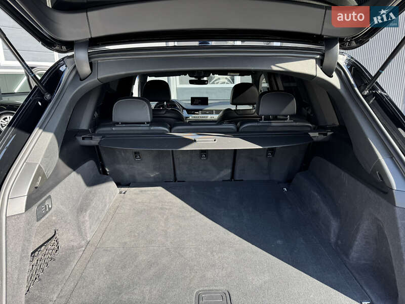 Внедорожник / Кроссовер Audi SQ7 2017 в Мукачево фото 58 Внедорожник / Кроссовер Audi SQ7 2017 в Мукачево