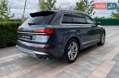 Позашляховик / Кросовер Audi SQ7 2021 в 