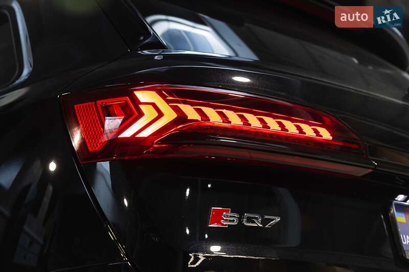 Внедорожник / Кроссовер Audi SQ7 2020 в Луцке