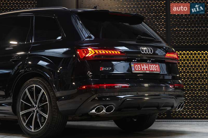 Внедорожник / Кроссовер Audi SQ7 2020 в Луцке