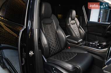 Внедорожник / Кроссовер Audi SQ7 2020 в 