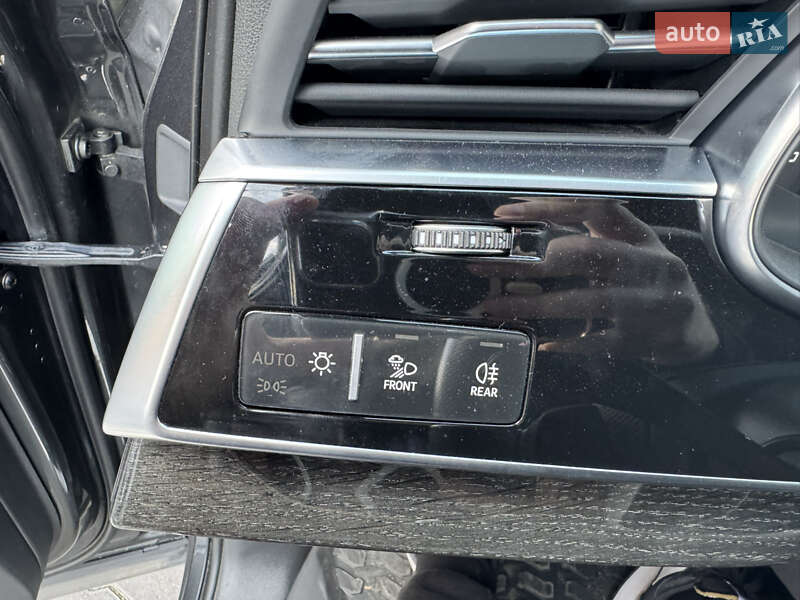 Внедорожник / Кроссовер Audi SQ7 2021 в Хмельницком
