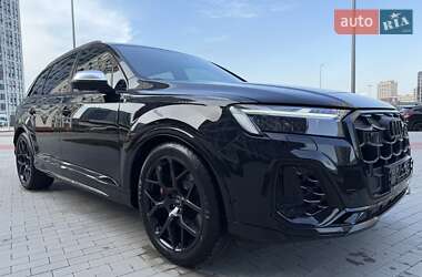 Внедорожник / Кроссовер Audi SQ7 2024 в 