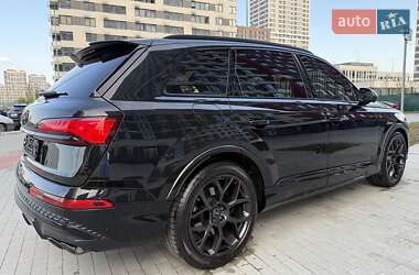 Внедорожник / Кроссовер Audi SQ7 2024 в 