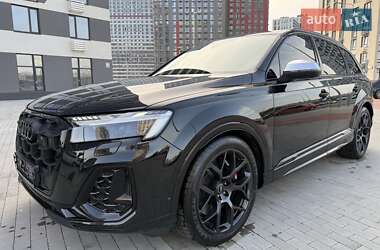 Внедорожник / Кроссовер Audi SQ7 2024 в 