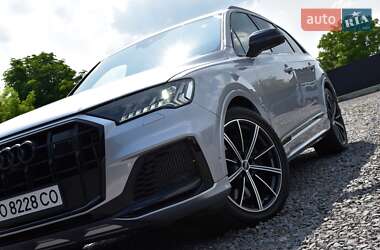 Внедорожник / Кроссовер Audi SQ7 2020 в 