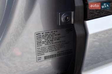Внедорожник / Кроссовер Audi SQ7 2020 в 