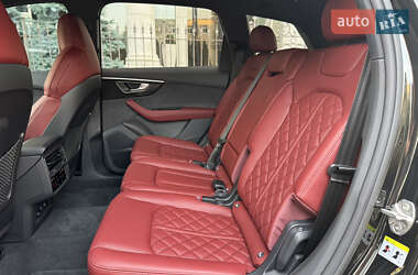 Внедорожник / Кроссовер Audi SQ7 2024 в 