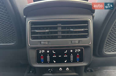Внедорожник / Кроссовер Audi SQ7 2024 в 