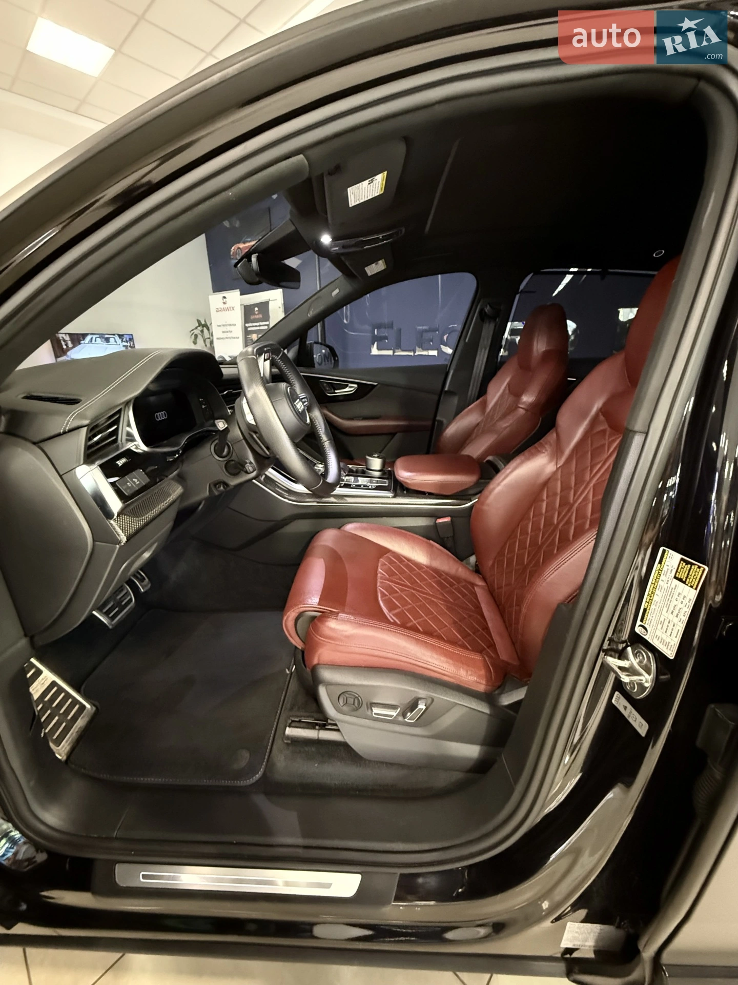 2020 Audi SQ7 - мініатюра 37