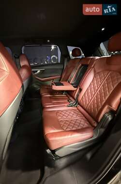 Позашляховик / Кросовер Audi SQ7 2020 в 