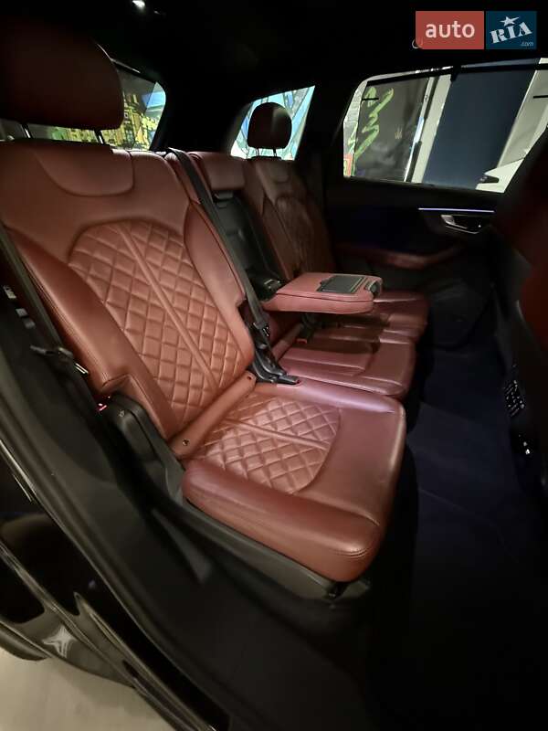 Позашляховик / Кросовер Audi SQ7 2020 в Кропивницькому