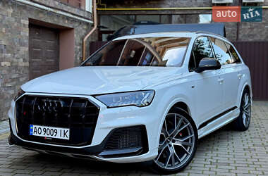 Позашляховик / Кросовер Audi SQ7 2020 в Києві