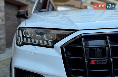 Внедорожник / Кроссовер Audi SQ7 2020 в 