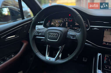 Внедорожник / Кроссовер Audi SQ7 2020 в 