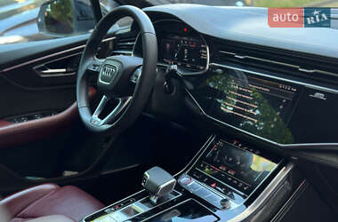Внедорожник / Кроссовер Audi SQ7 2020 в 