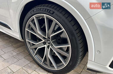 Внедорожник / Кроссовер Audi SQ7 2020 в 