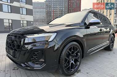 Внедорожник / Кроссовер Audi SQ7 2024 в 