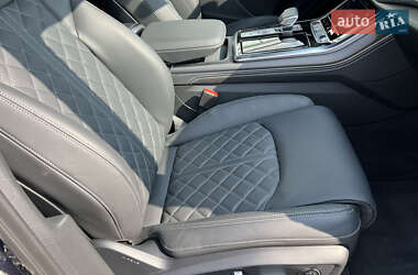 Внедорожник / Кроссовер Audi SQ7 2024 в 