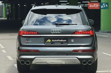 Внедорожник / Кроссовер Audi SQ7 2021 в 