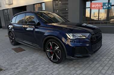 Внедорожник / Кроссовер Audi SQ7 2022 в 
