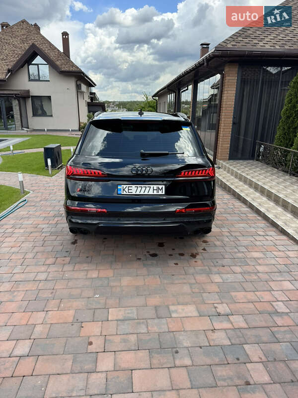 Внедорожник / Кроссовер Audi SQ7 2021 в Кривом Роге фото 4 Внедорожник / Кроссовер Audi SQ7 2021 в Кривом Роге