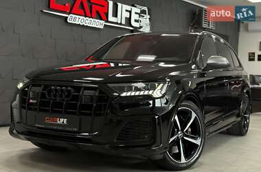 Внедорожник / Кроссовер Audi SQ7 2021 в 