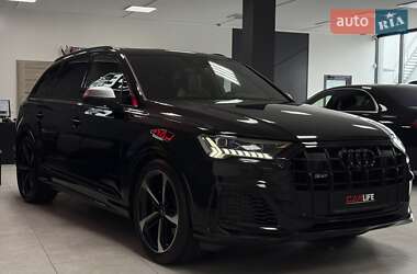 Внедорожник / Кроссовер Audi SQ7 2021 в 
