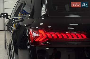 Внедорожник / Кроссовер Audi SQ7 2021 в 